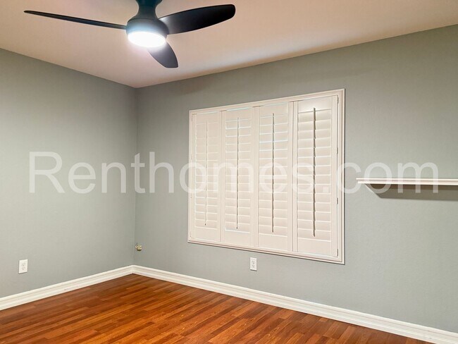 Building Photo - 11339 Red Cedar Ln