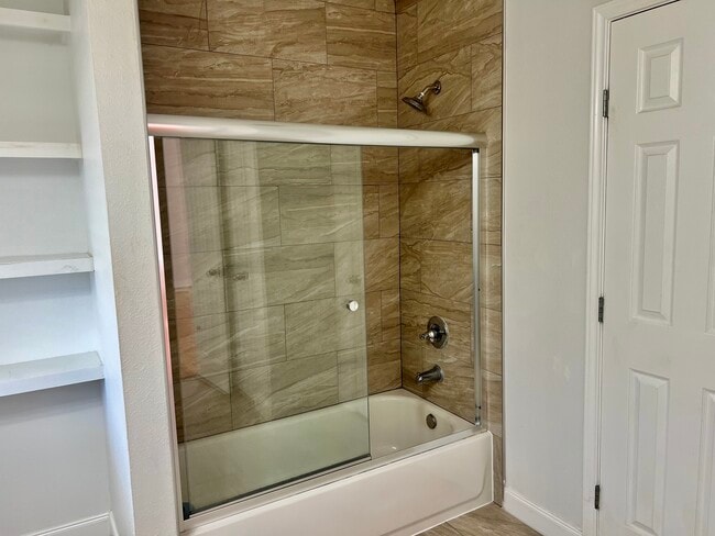 Building Photo - 4390 Harvest Ln