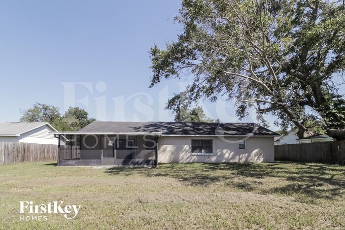 Building Photo - 5418 Britan Dr
