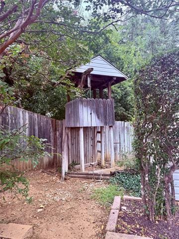 Building Photo - 2621 Nantucket Ct