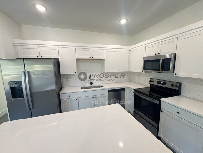 Building Photo - 4056 Parris Bridge Rd
