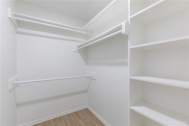 Building Photo - 21 S 5th St