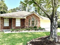 Building Photo - 4219 Hermitage Hollow Ln