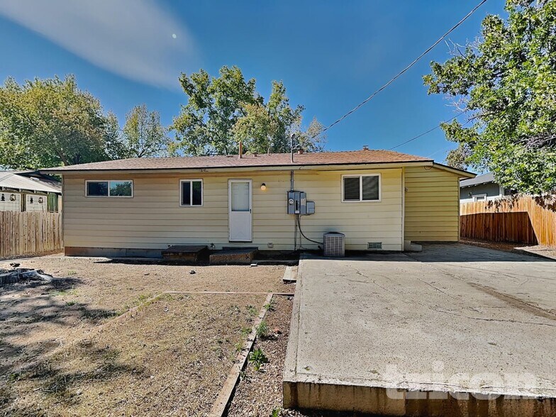 Building Photo - 1120 Beldon Way