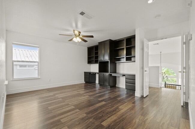 Building Photo - Welcome Home to Fall in Love with This Stu...