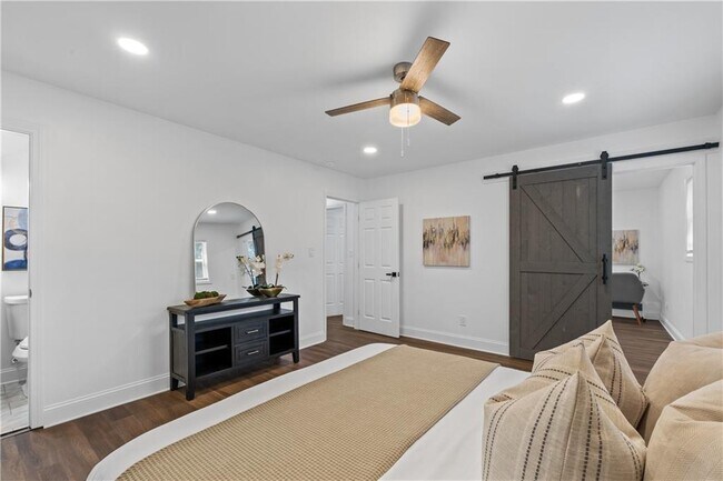 Building Photo - 3144 Flamingo Dr