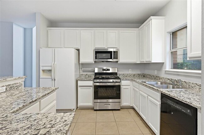 Building Photo - 3621 Bratton Heights Dr