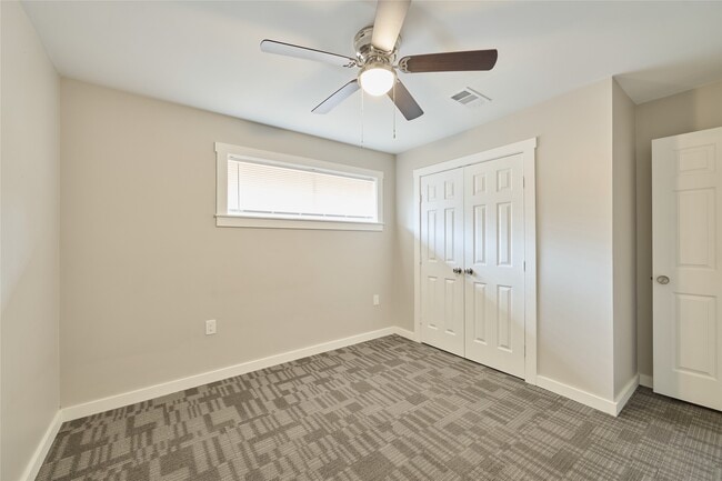 Building Photo - 309 S Magnolia St