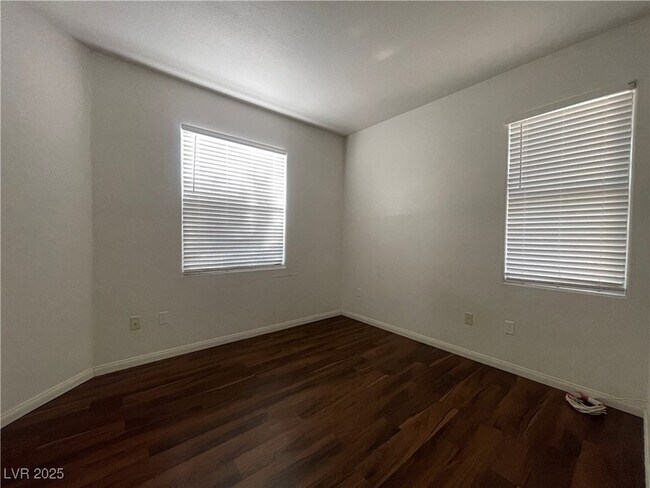 Building Photo - 8000 W Badura Ave