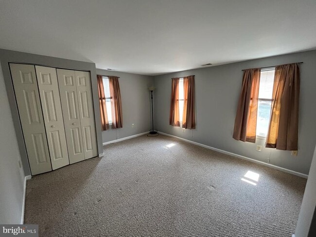 Building Photo - 2313 Jenkintown Rd