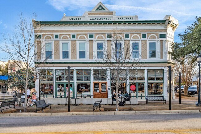 Building Photo - 276 Pullman Ct