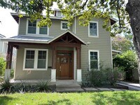 Building Photo - 4709 Sinclair Ave