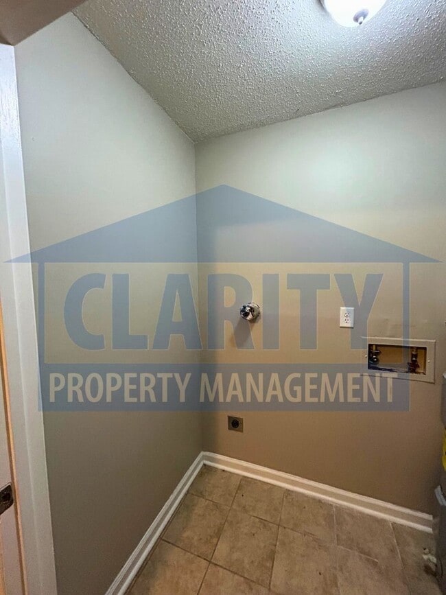 Building Photo - 4808/4810 Charwood Trail NW
