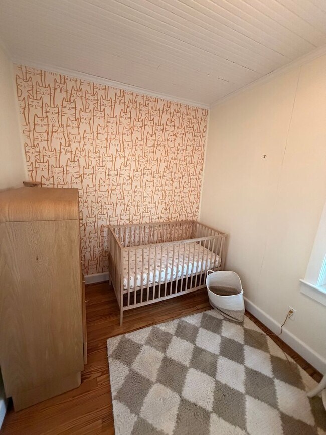 Building Photo - 3BR Beach House on 44th Street