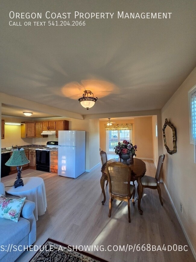 Building Photo - 1441 NW 20th St