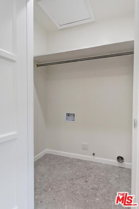 Building Photo - 405-404 Shirley Pl