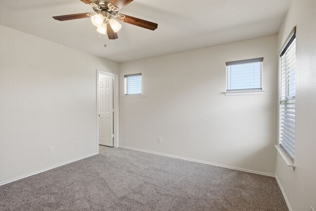 Building Photo - 14101 Harris Ridge Blvd