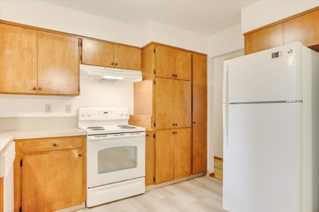 Building Photo - Charming 3 bedroom 3 bathroom house in Tigard!
