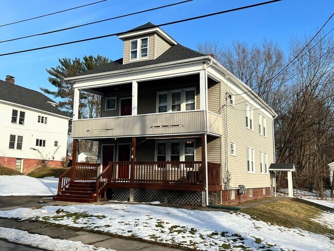 Building Photo - 25-27 Maple St