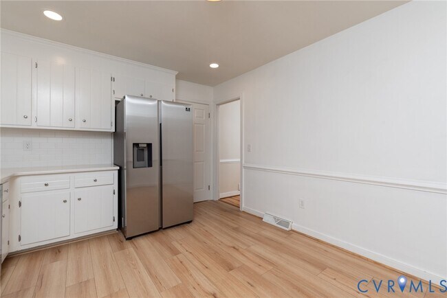 Building Photo - 4329 Deertrail Dr