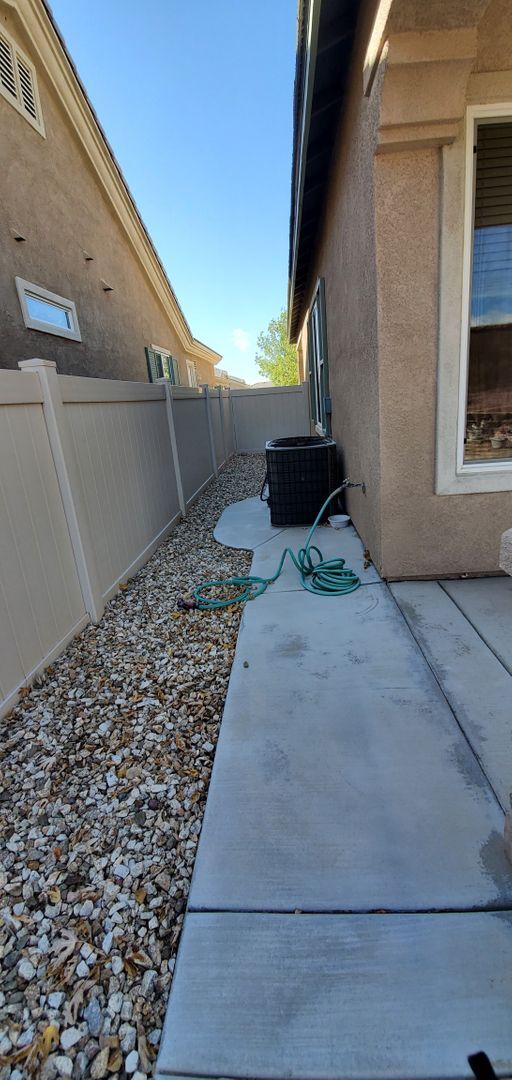 Building Photo - Apple Valley-Del Web Home, 2 Bedrooms,2 Ba...