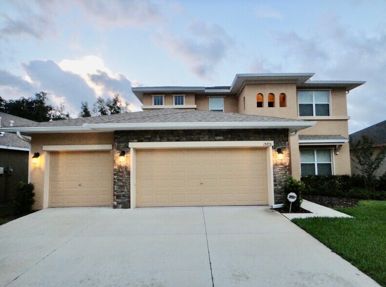 Building Photo - 15715 Starling Dale Ln