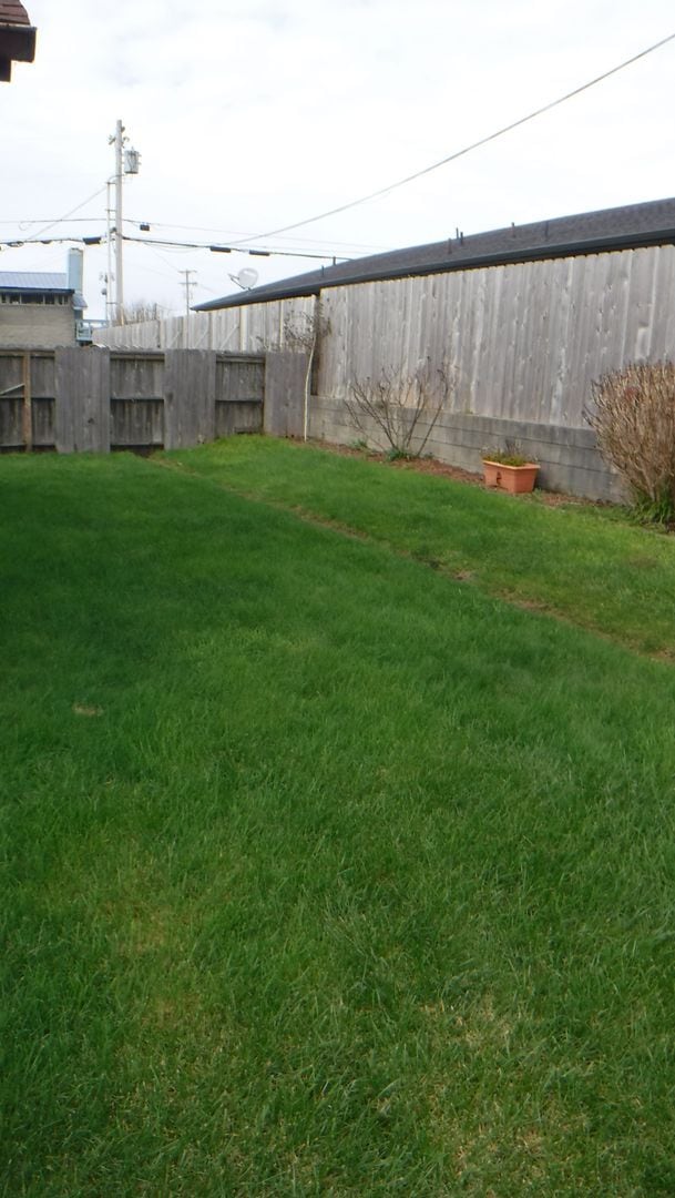 Building Photo - 570 Velopa Ct