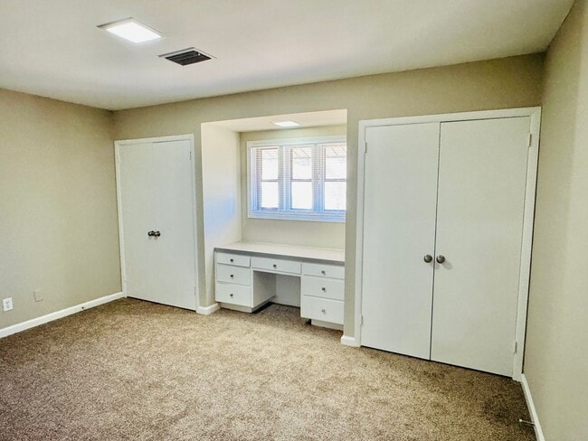 Building Photo - Updated 4-Bedroom Ranch with the layout everyone wants