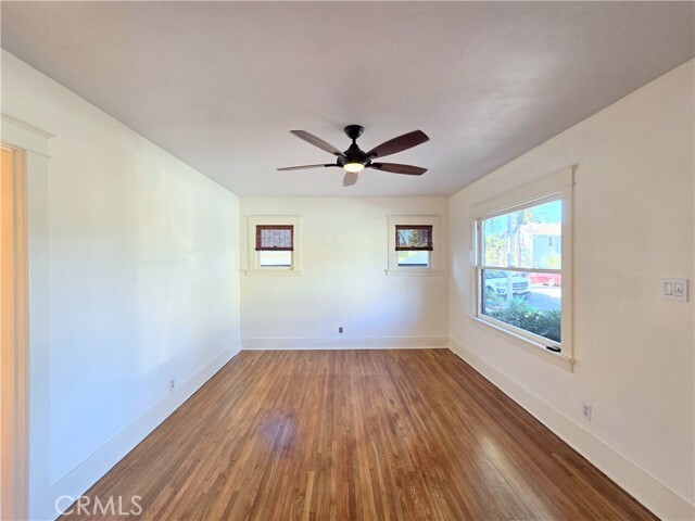 Building Photo - 3624 E 8th St