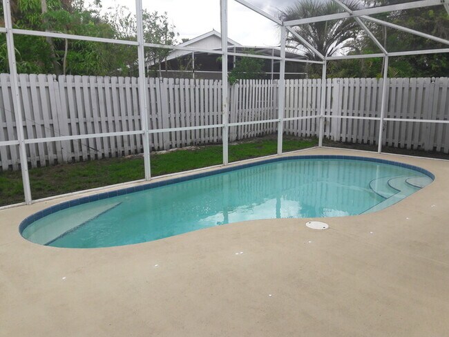 Building Photo - Coming Soon!!-3236 Brewster Dr Kissimmee FL 34743