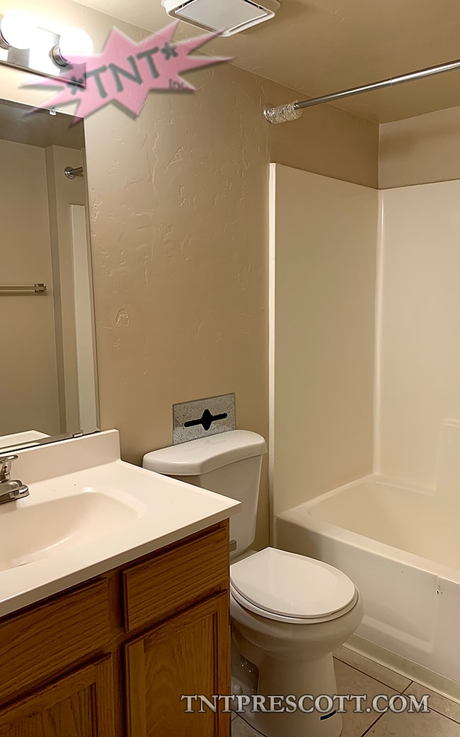 Building Photo - Condo in Villas at the Ridge