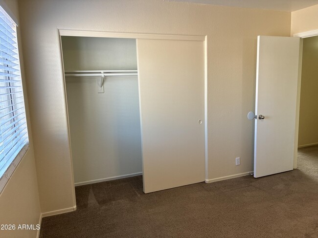 Building Photo - 16545 N 157th Ave