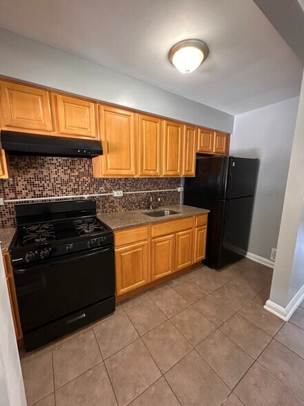 Building Photo - 6911 Gough St