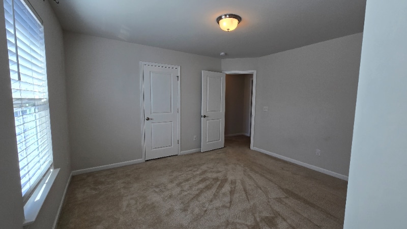 Building Photo - 2539 Grove Park Way