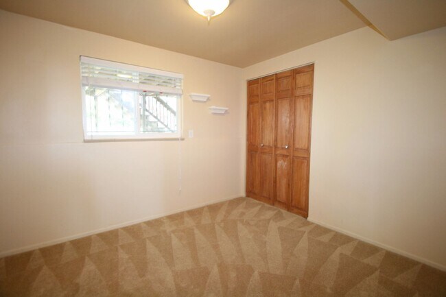 Building Photo - 3 Bedroom Split Level Home Available in South Colorado Springs!