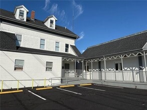 Building Photo - 191 Nashua St