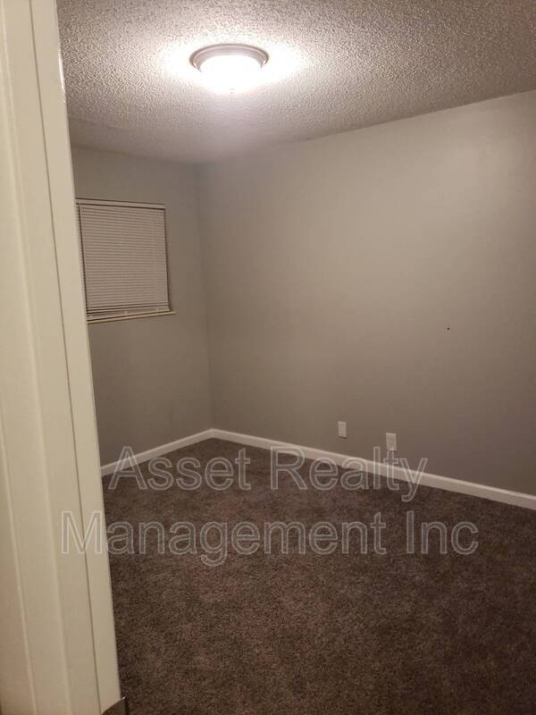 Building Photo - 9157 Cedarpark Ln NW