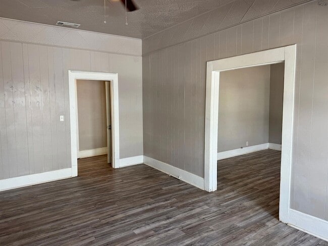 Building Photo - 1504 Austin St