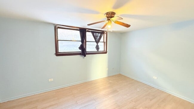 Building Photo - 15020 Woodlawn Ave