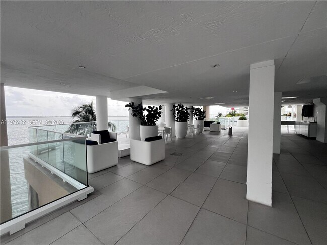 Building Photo - 770 Claughton Island Dr