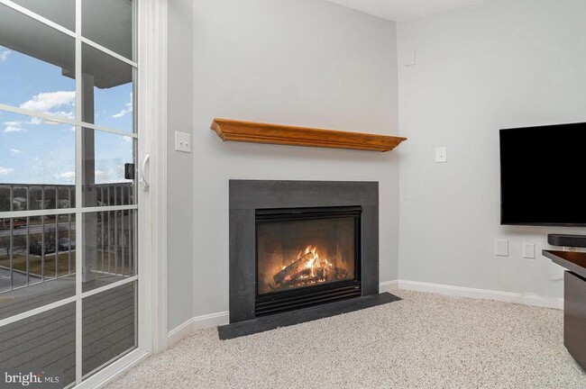 Building Photo - 117 Hawk Ct