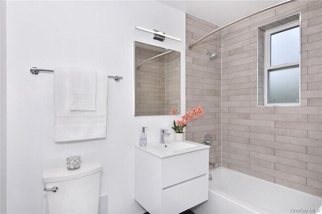 Building Photo - 651 West St