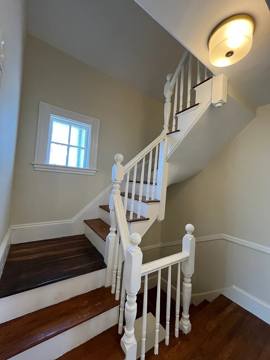 Building Photo - 29 Watts St