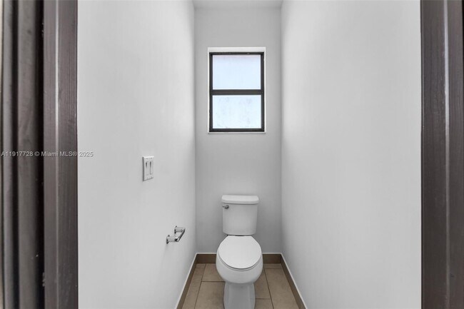 Building Photo - 16175 SW 136th Terrace