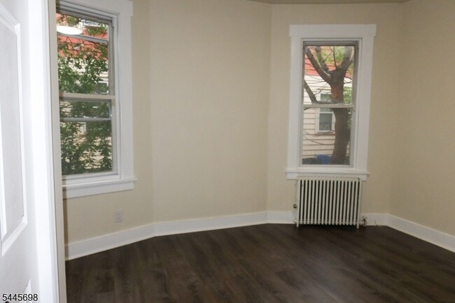 Building Photo - 89 Van Riper Ave