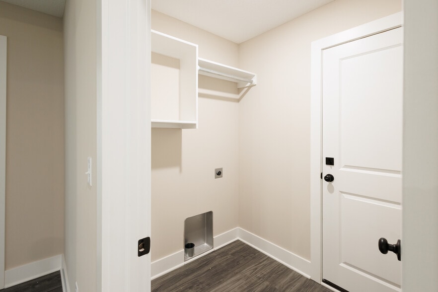 Building Photo - 9278 E Chris St