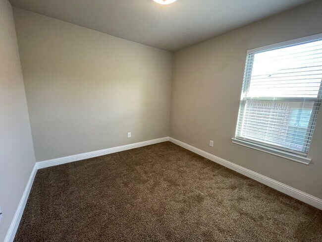 Building Photo - 8113-8115 Tanner