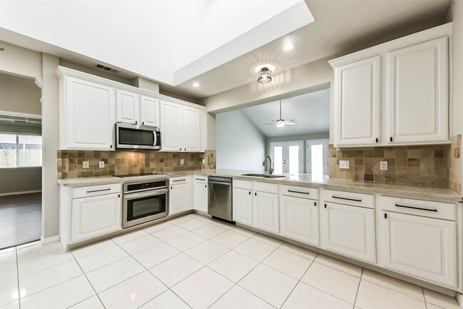 Building Photo - 13318 Ryan Landing Dr