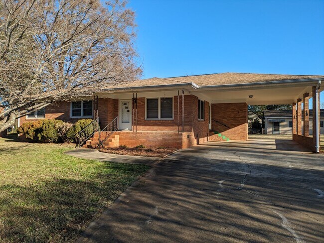 Primary Photo - New listing in Mooresville!