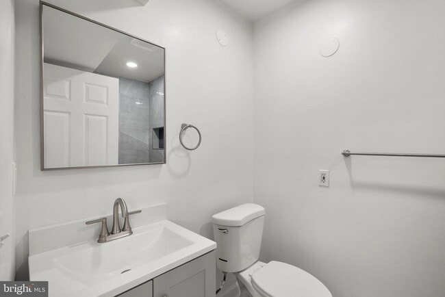 Building Photo - 138 Maryland Park Dr